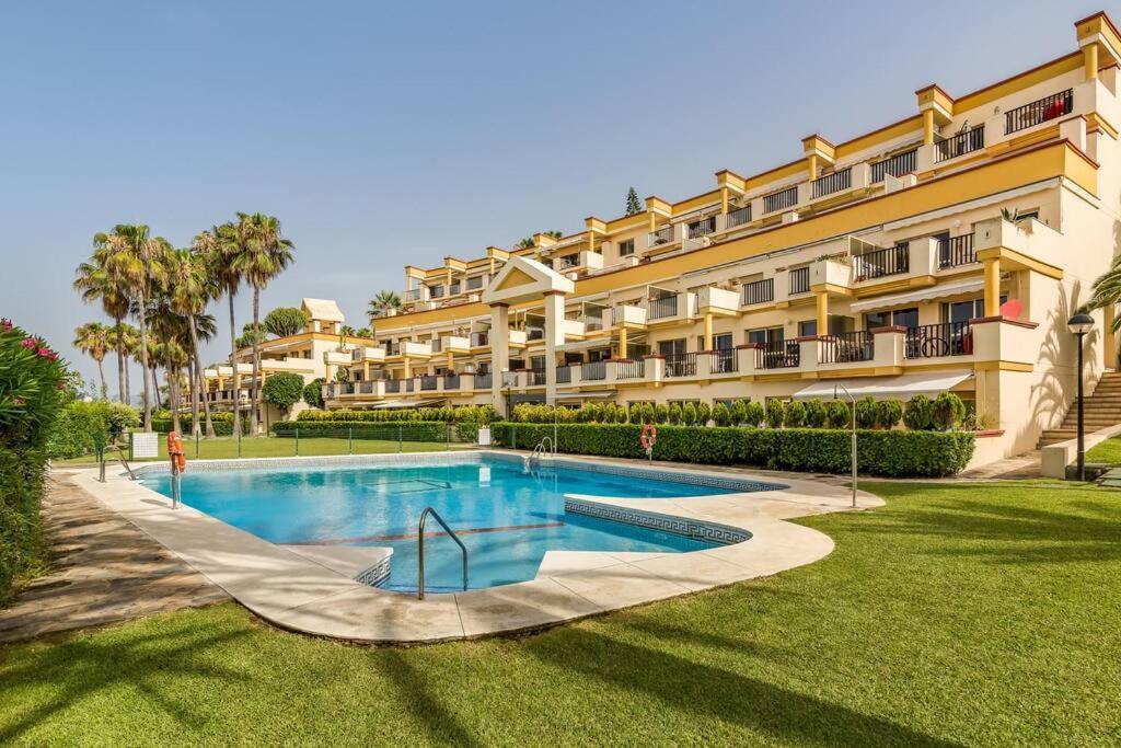 Oleholidays 535 Romana Playa Con Vistas Al Mar Marbella Luaran gambar